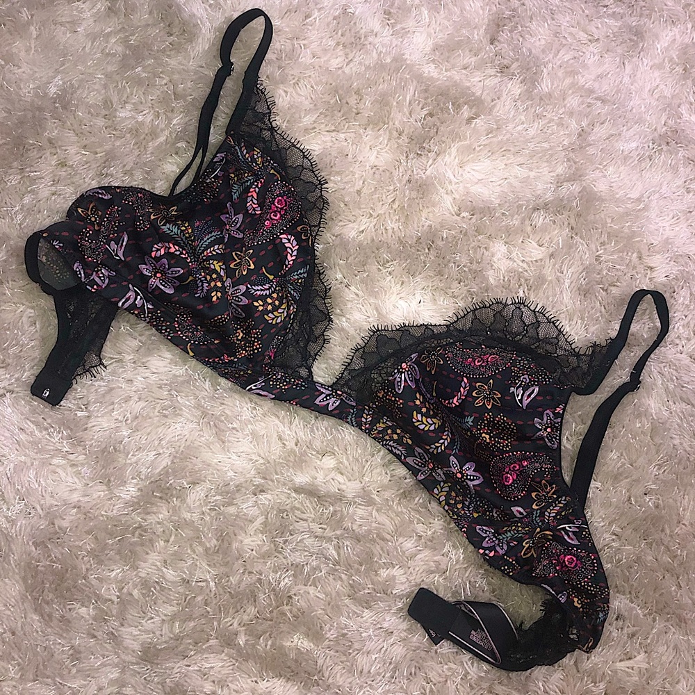 Victoria’s Secret lace bralette